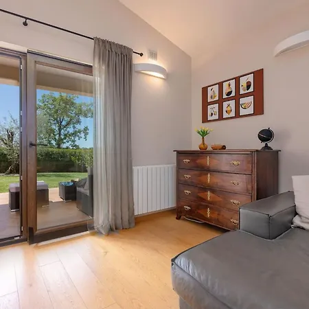 别墅 Marchi With 3 Bedrooms And Pool In Vizinada *