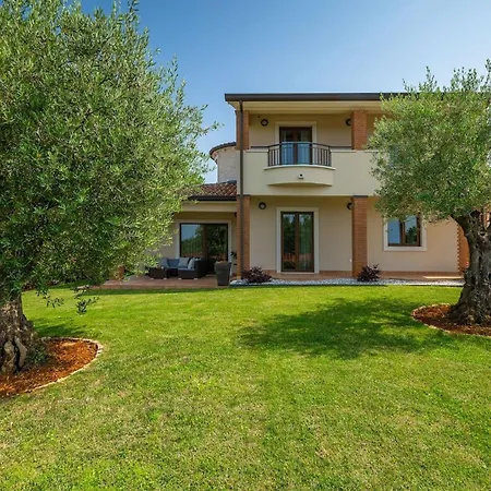 别墅 Marchi With 3 Bedrooms And Pool In Vizinada Vranje Selo